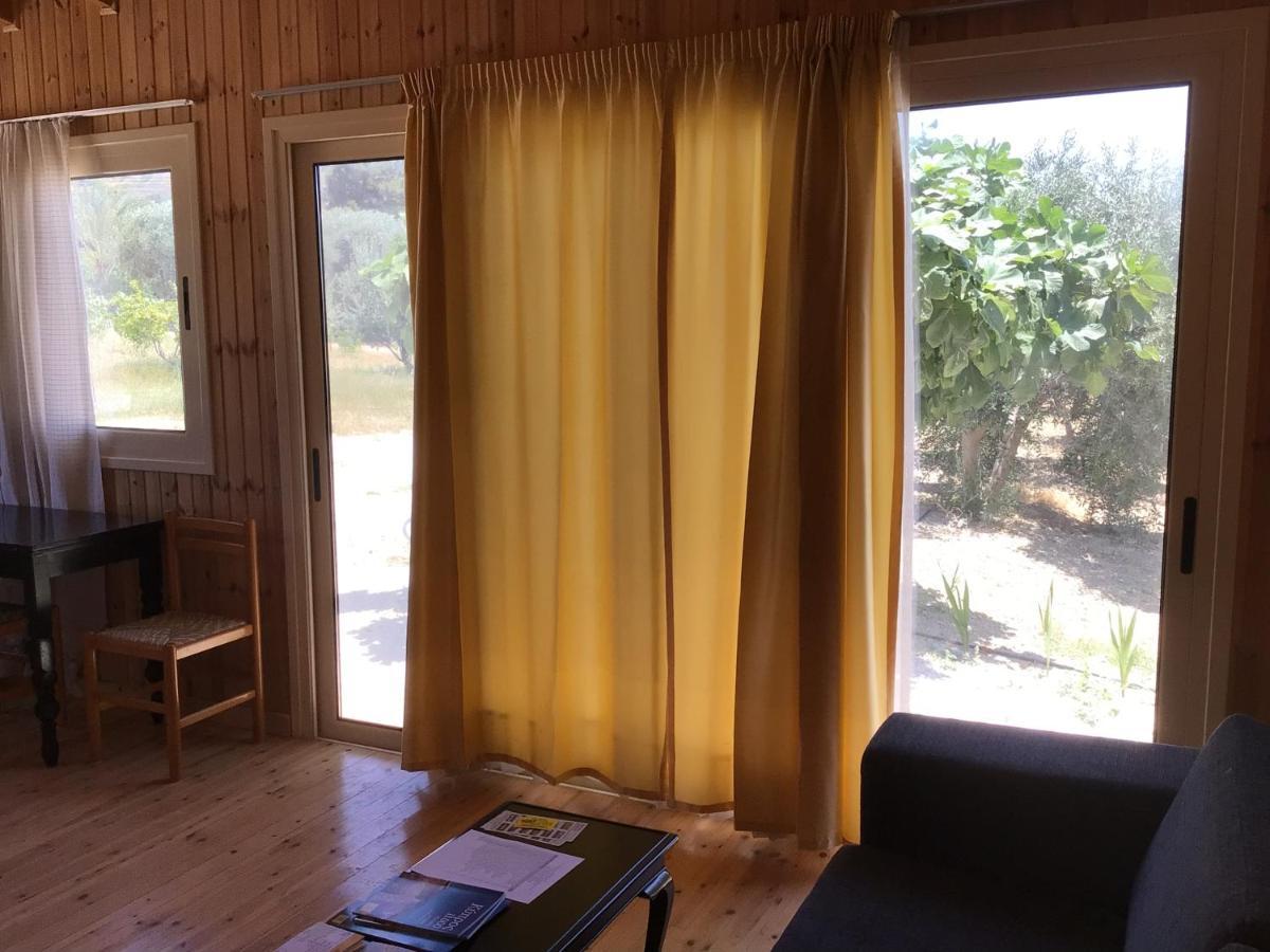 Pervolaris Cottages 2 Goudhi Buitenkant foto